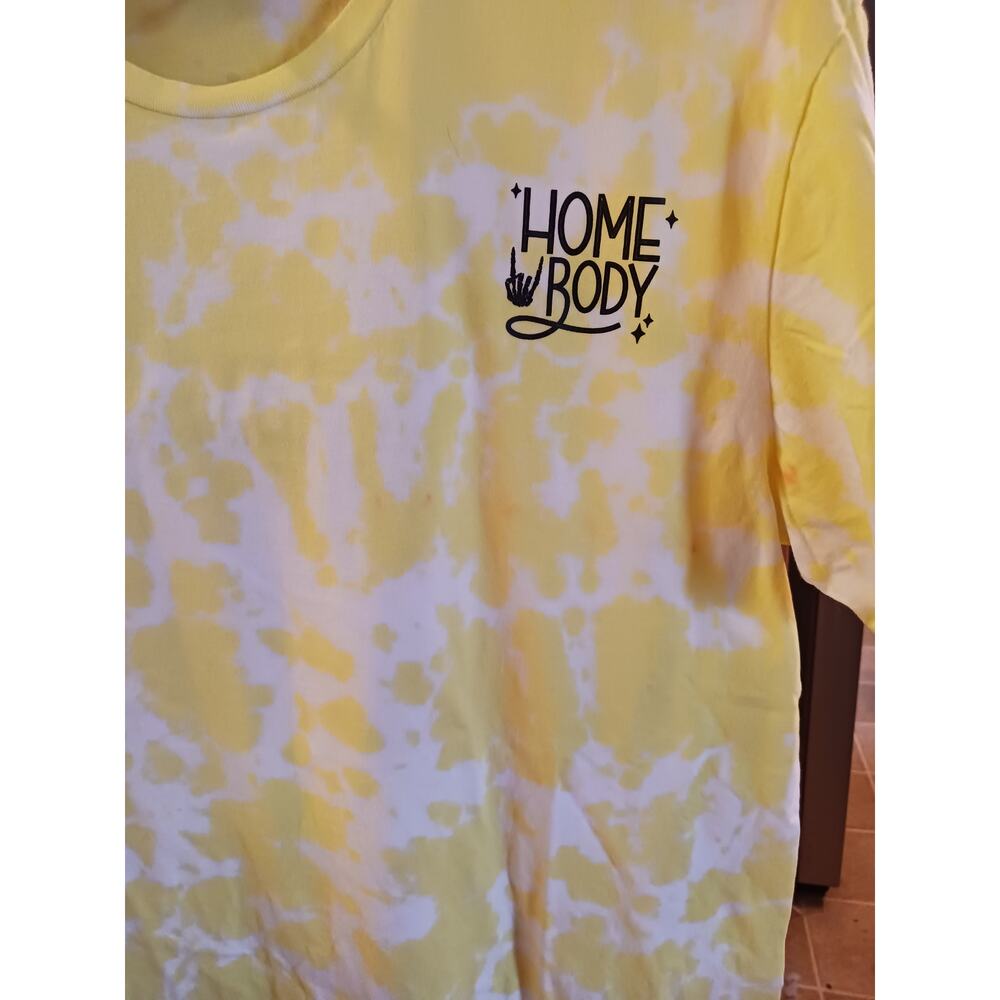 Home Body Yellow and White Tie Dye T-Shirt Size 2XL NEW